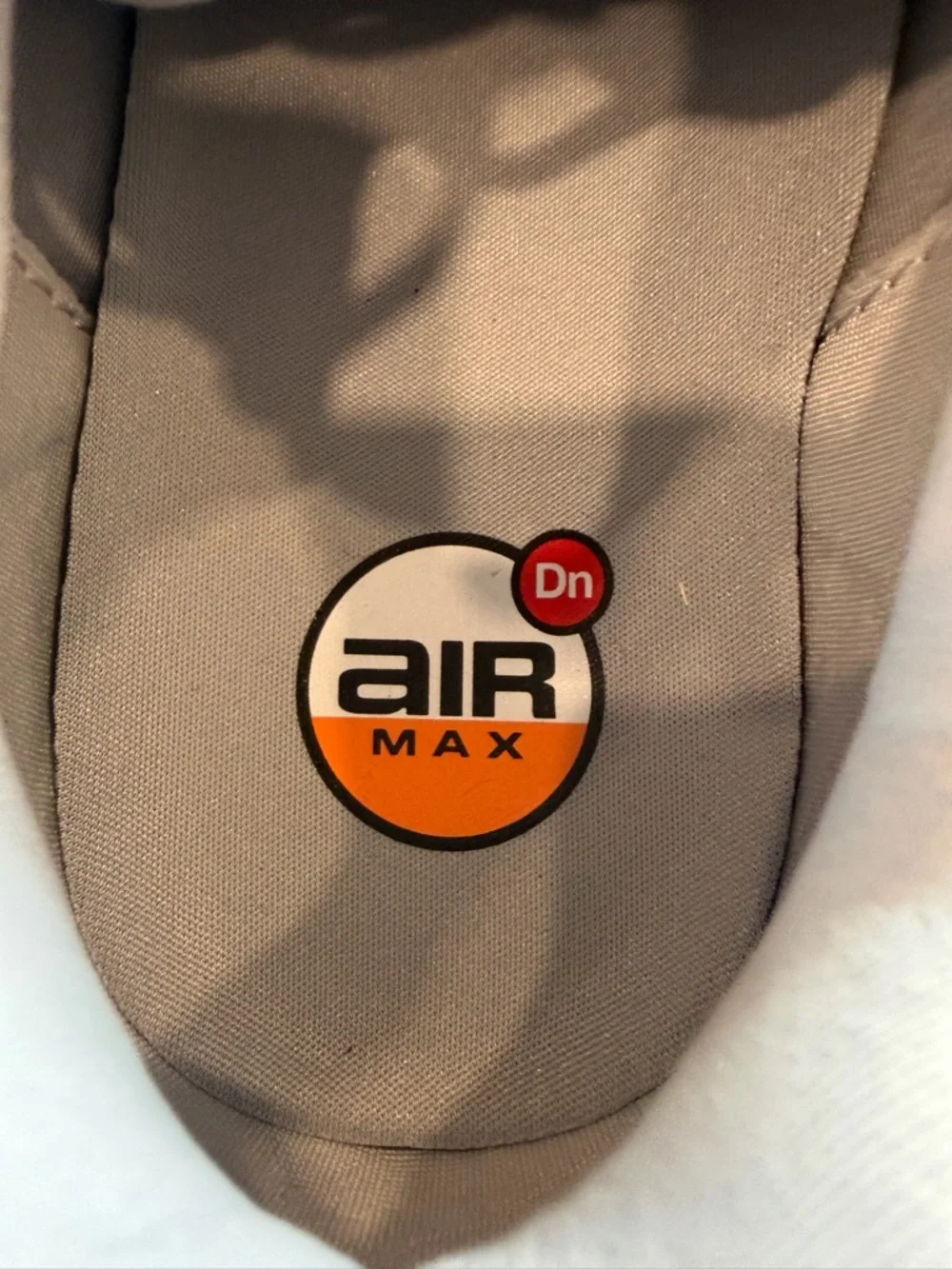 Nike Air Max Dn8 GS Wolf Grey Metallic Silver women’s size 7